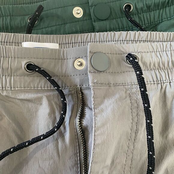 OLD NAVY Men’s Two (2) Stretch Cargo Shorts Size L - Picture 1 of 11